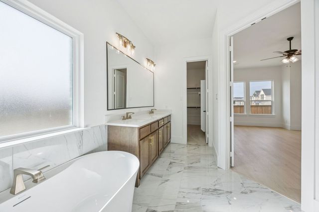 500 Shadowfax Drive, Aledo, TX 76008