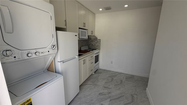 7804 SW 129th Ct B, Miami, FL 33183