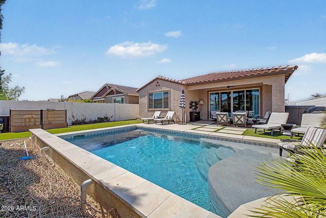 121 E VIRGO Place, Chandler, AZ 85249