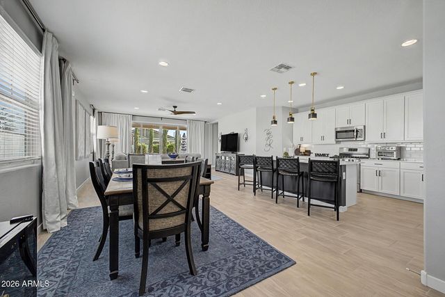 121 E VIRGO Place, Chandler, AZ 85249