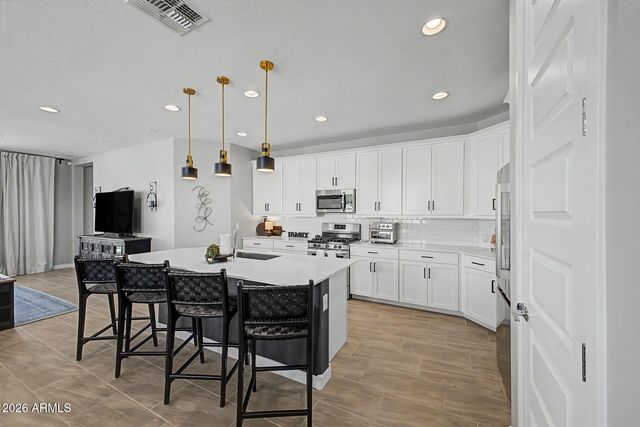 121 E VIRGO Place, Chandler, AZ 85249