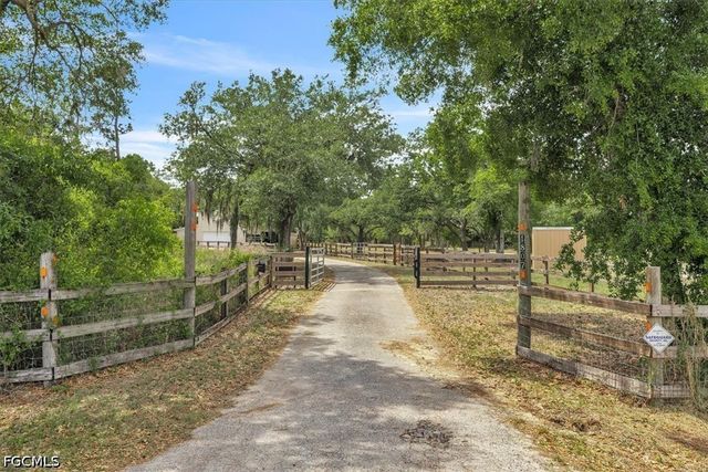1807 NW Owens AVE, Arcadia, FL 34266