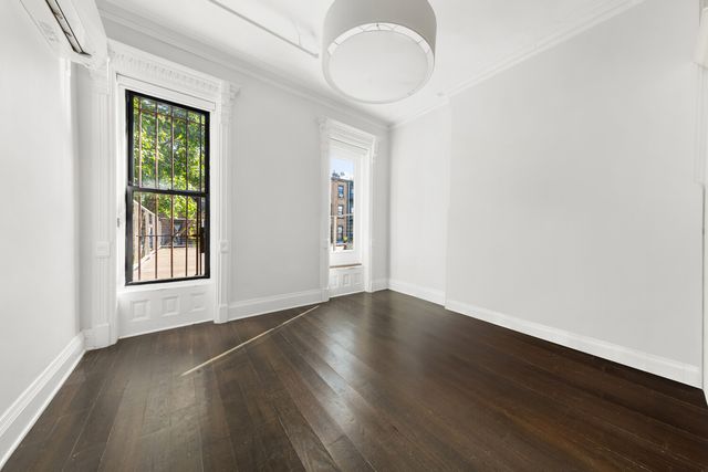 256 JEFFERSON Avenue, New York City, NY 11216