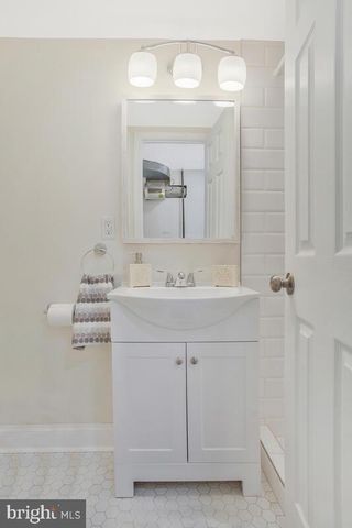 325 - B WINSLOW RD, Oxon Hill, MD 20745