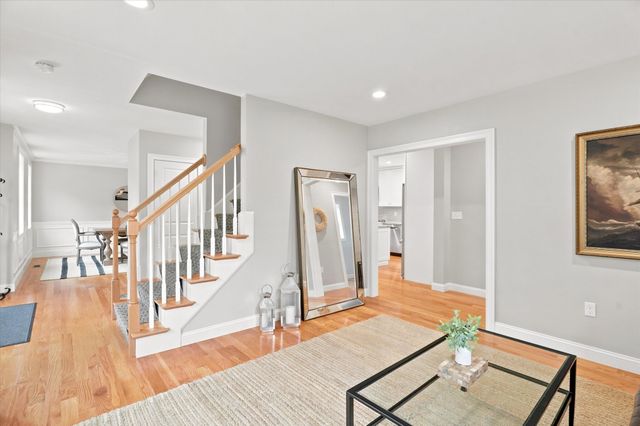 79 Woburn St, Andover, MA 01810