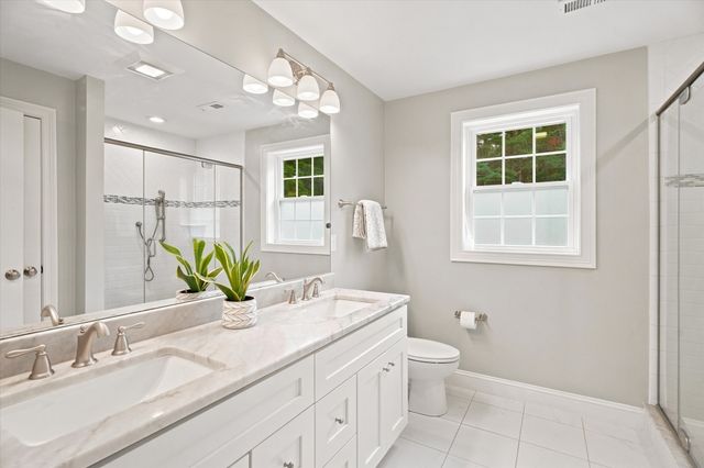 79 Woburn St, Andover, MA 01810
