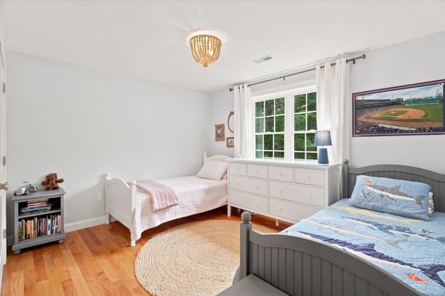79 Woburn St, Andover, MA 01810