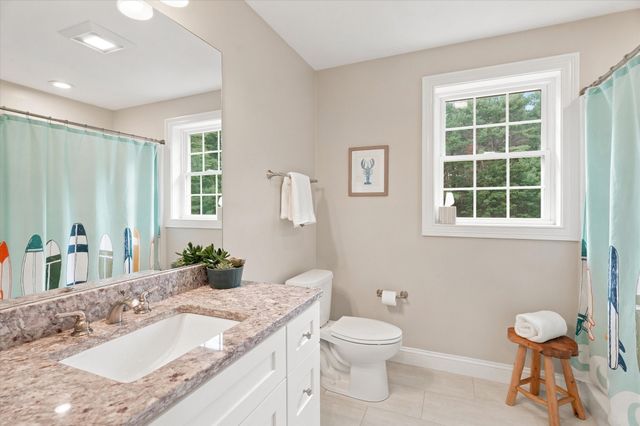 79 Woburn St, Andover, MA 01810