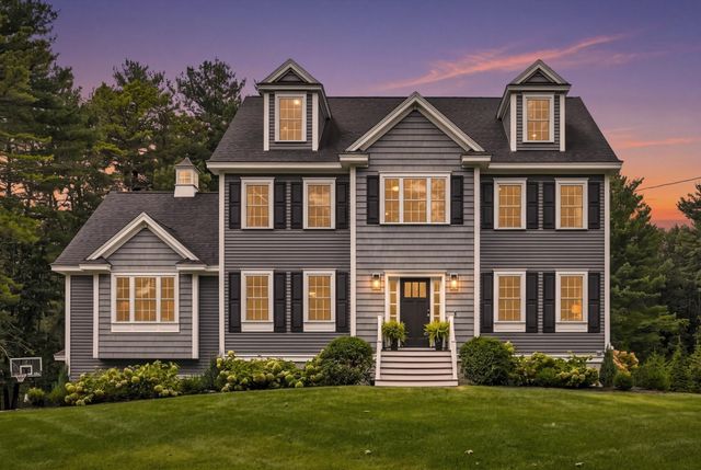 79 Woburn St, Andover, MA 01810