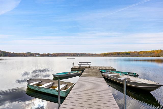 153 Lake Kitchawan Drive, South Salem, NY 10590