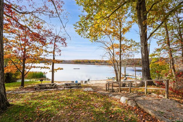153 Lake Kitchawan Drive, South Salem, NY 10590