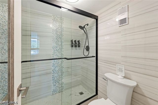 380 Seaview CT 207, Marco Island, FL 34145