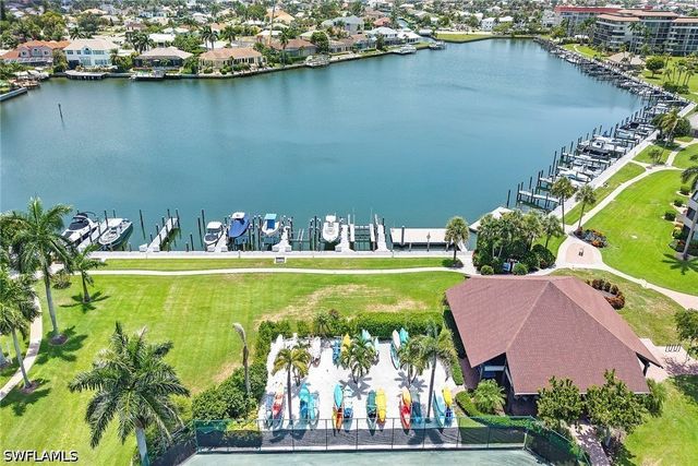 380 Seaview CT 207, Marco Island, FL 34145