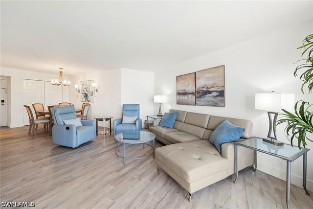 380 Seaview CT 207, Marco Island, FL 34145