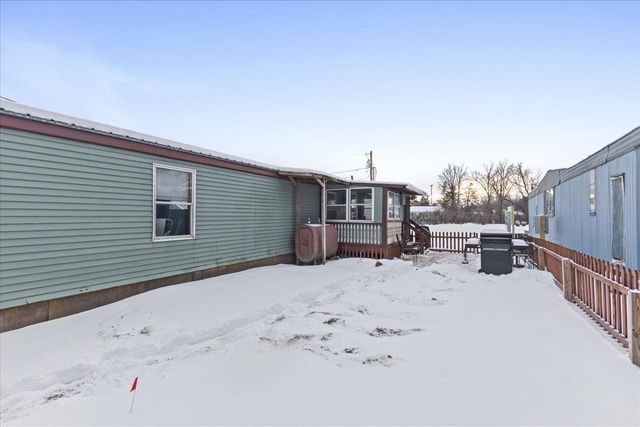 63 Kapica Lane, Milton, VT 05468