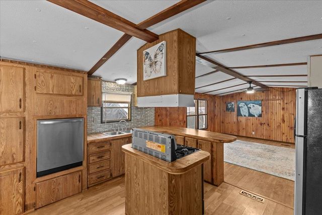 63 Kapica Lane, Milton, VT 05468