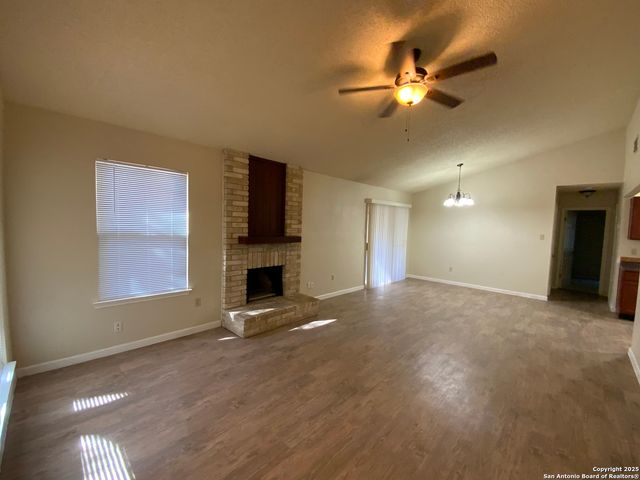 10123 Galesburg, San Antonio, TX 78250