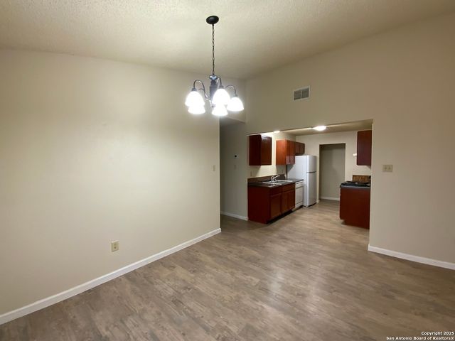 10123 Galesburg, San Antonio, TX 78250