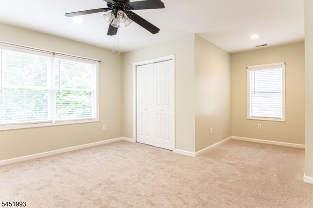 7 White Oak Dr, Vernon Twp., NJ 07461