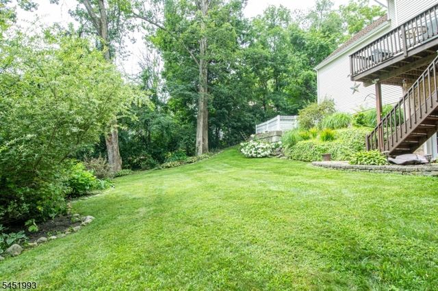 7 White Oak Dr, Vernon Twp., NJ 07461