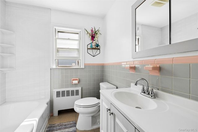33 Lindbergh Avenue, Glen Cove, NY 11542
