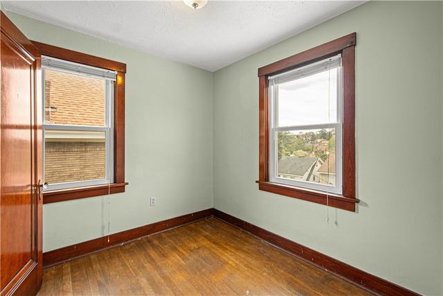 3011 Pyramid Ave, Brentwood, PA 15227