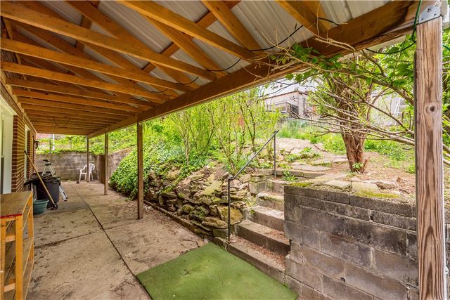 3011 Pyramid Ave, Brentwood, PA 15227