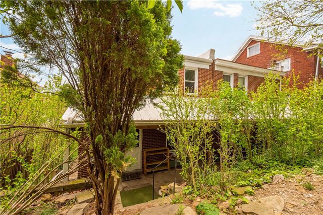 3011 Pyramid Ave, Brentwood, PA 15227