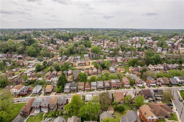 3011 Pyramid Ave, Brentwood, PA 15227