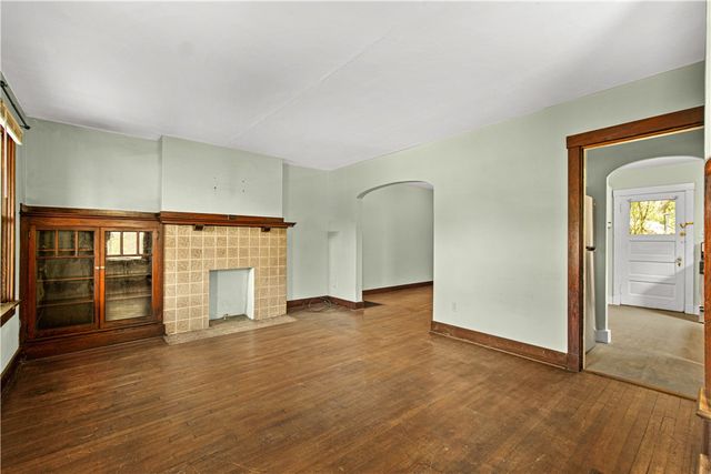 3011 Pyramid Ave, Brentwood, PA 15227