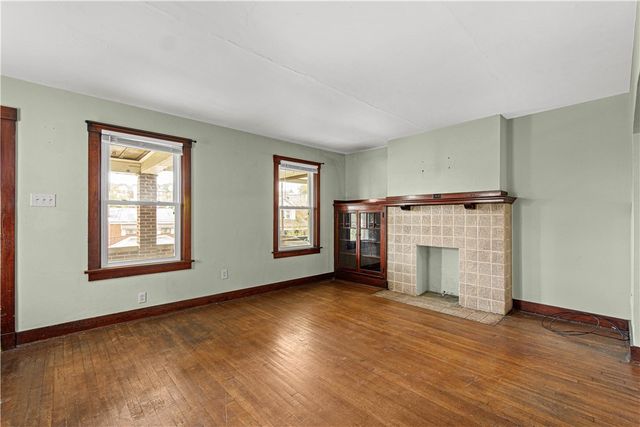 3011 Pyramid Ave, Brentwood, PA 15227