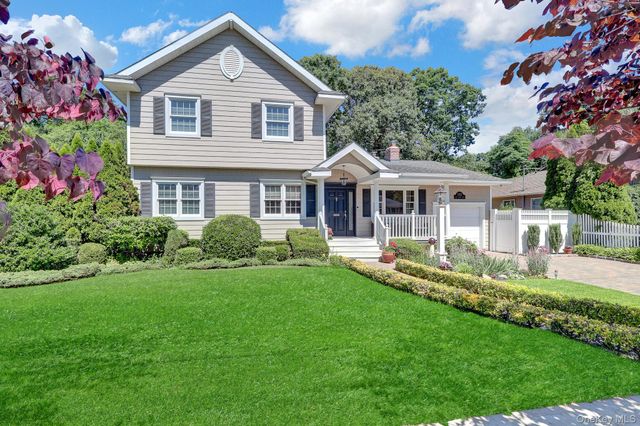 1152 Lakeshore Drive, Massapequa Park, NY 11762