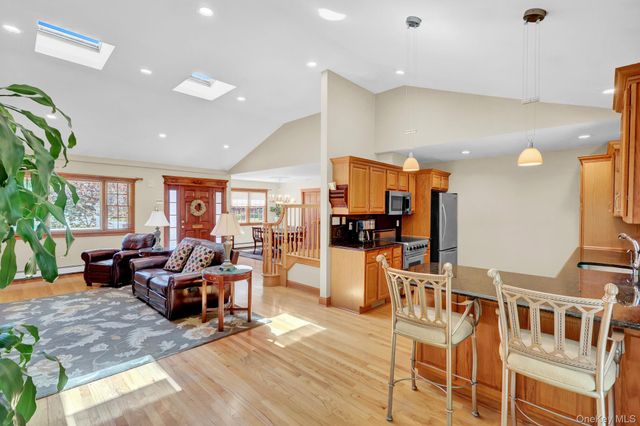 1152 Lakeshore Drive, Massapequa Park, NY 11762