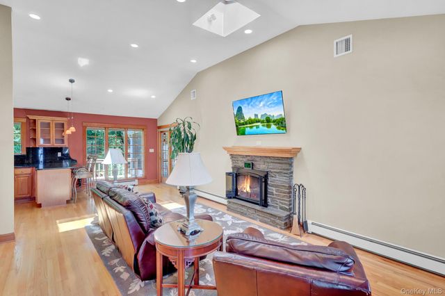 1152 Lakeshore Drive, Massapequa Park, NY 11762