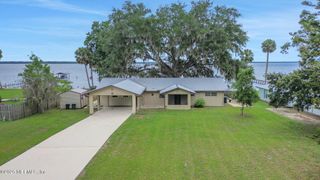 102 N SHORE Lane, Crescent City, FL 32112