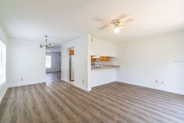 5130 SUNRIDGE PALMS DRIVE, Tampa, FL 33617