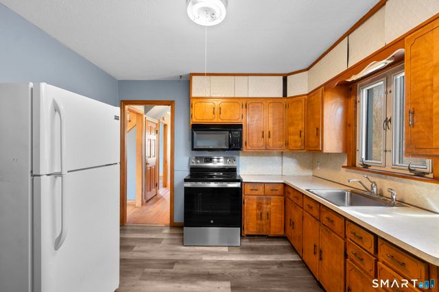 191 Bradley Avenue, Hamden, CT 06514