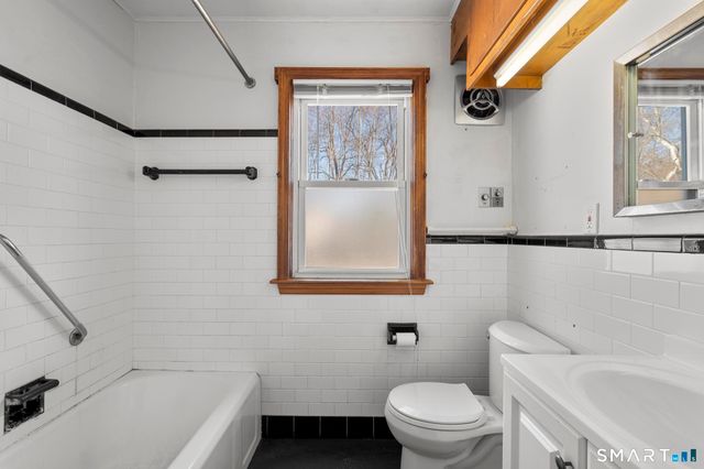 191 Bradley Avenue, Hamden, CT 06514