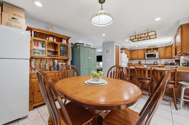 10 Evergreen Drive, Hampstead, NH 03841