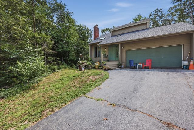 10 Evergreen Drive, Hampstead, NH 03841