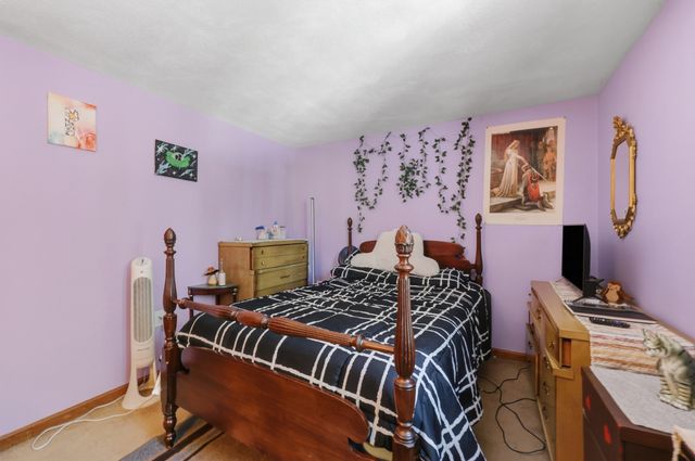 10 Evergreen Drive, Hampstead, NH 03841