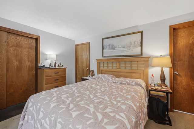 10 Evergreen Drive, Hampstead, NH 03841