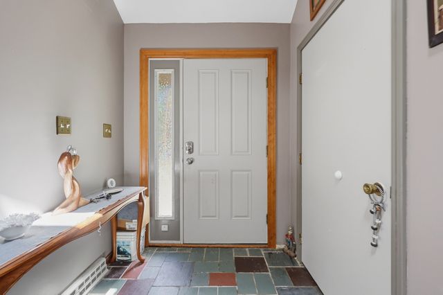 10 Evergreen Drive, Hampstead, NH 03841