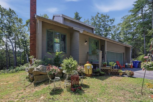 10 Evergreen Drive, Hampstead, NH 03841