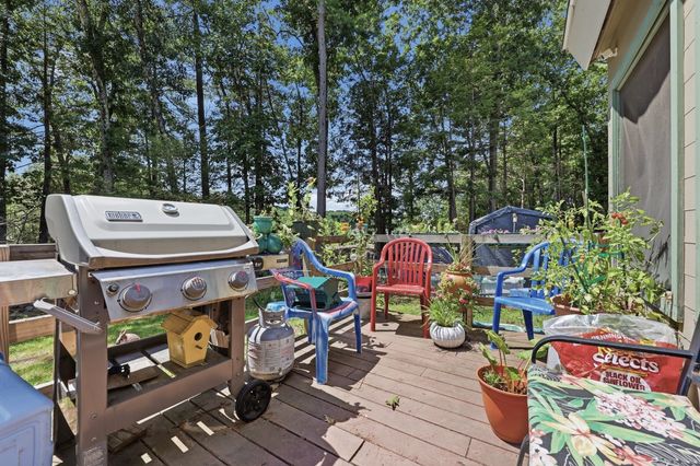 10 Evergreen Drive, Hampstead, NH 03841
