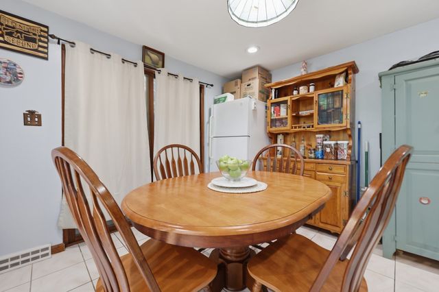 10 Evergreen Drive, Hampstead, NH 03841