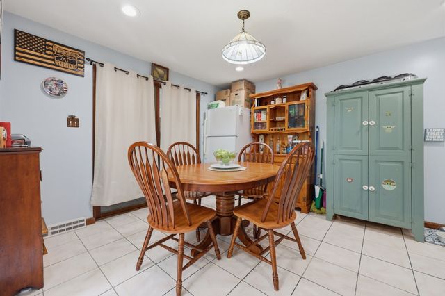 10 Evergreen Drive, Hampstead, NH 03841