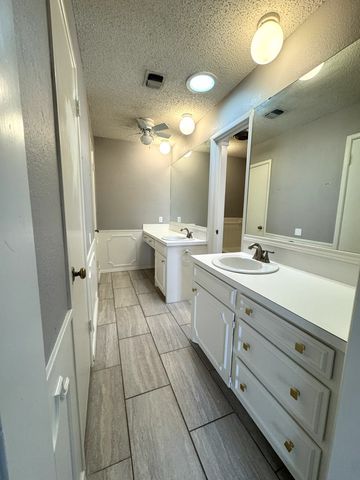 2405 Stutz Place, Midland, TX 79705