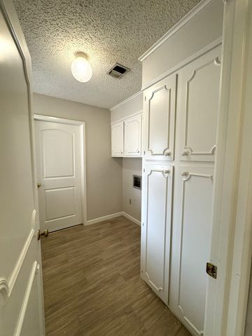 2405 Stutz Place, Midland, TX 79705