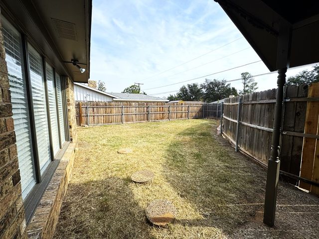 2405 Stutz Place, Midland, TX 79705